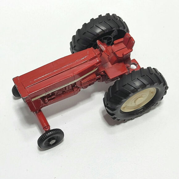 ERTL International Harvester Red Die Cast Farm Tractor 1970s Vintage - Picture 4 of 11